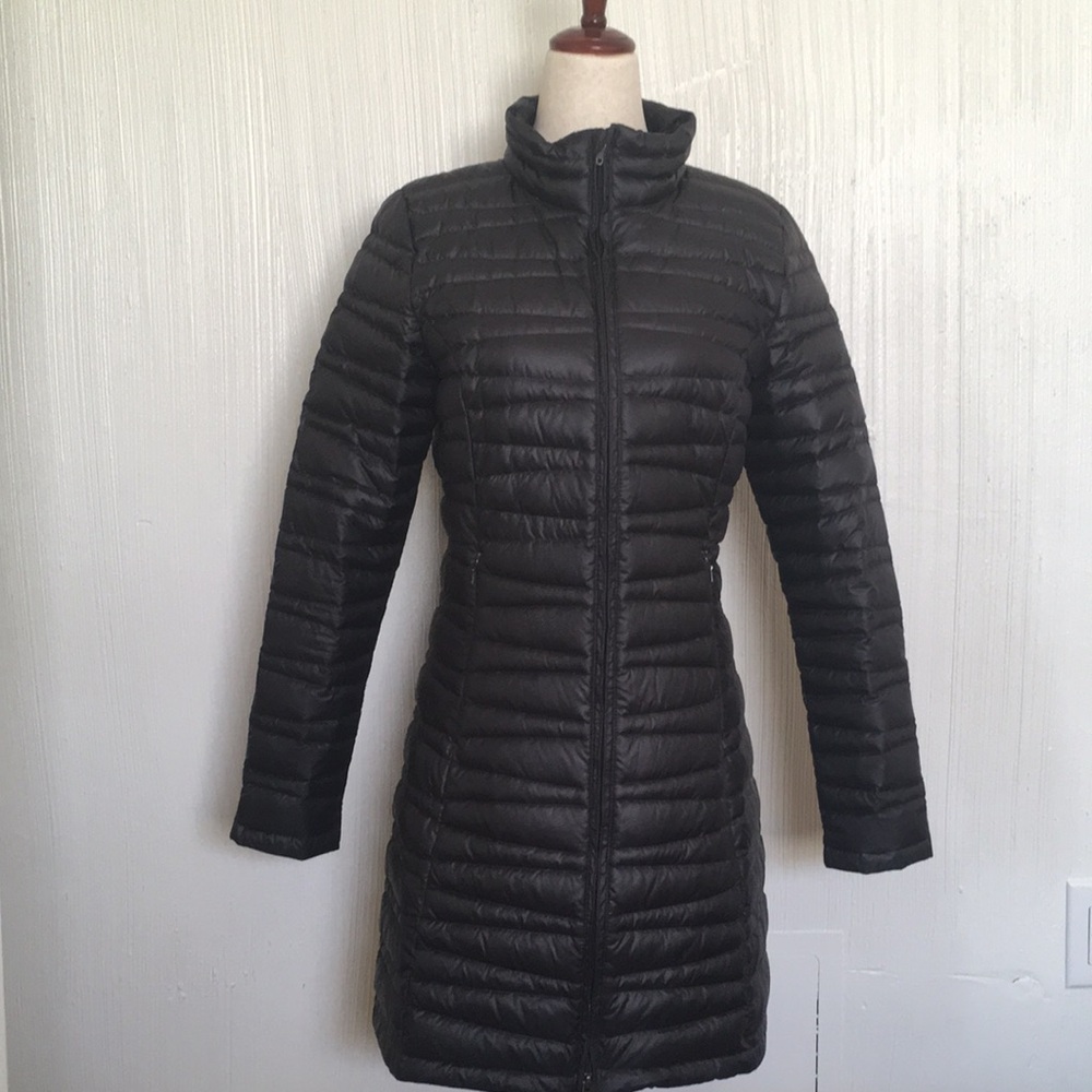 Patagonia Women's Long Down Quilted Puffer Coat - Black S Packable Winter Snow